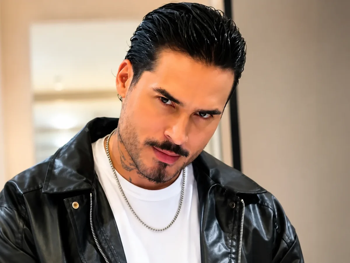Reykon El Líder, cantante colombiano y pionero del reguetón.