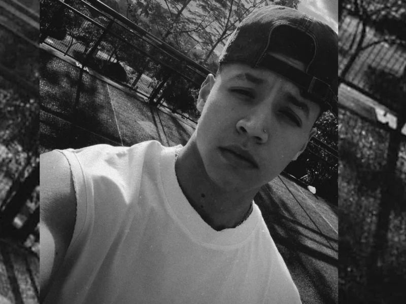 David Rraga, cantante colombiano de música urbana nacido en Medellín e hijo de Karval.