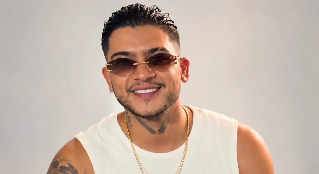 B King, cantante colombiano de música urbana y reguetón, fallecido en México en septiembre de 2025.
