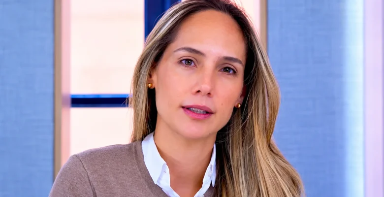 Camila Zuluaga, periodista colombiana que rompió el silencio sobre su salida de Caracol Televisión y Blu Radio.